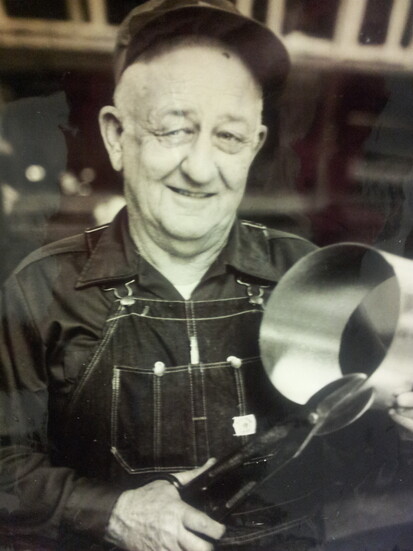 Roscoe's image that inspired the company's logo. 