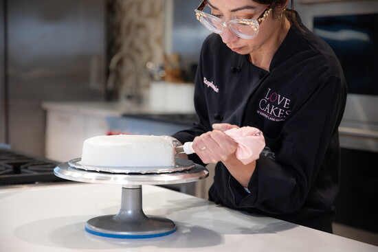 Love Cakes piping class with Stephanie Carraher.