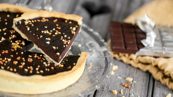 Featured image for Chocolate Hazelnut Praline Tart