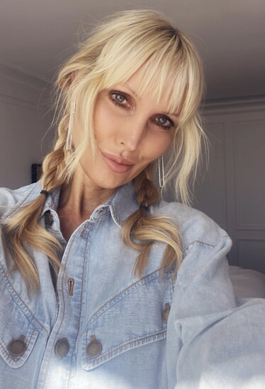 Glowing skin! Amy Komorowski 