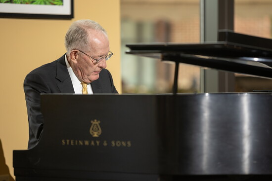 Former Sen. Lamar Alexander