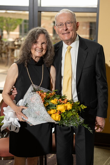 Artist, Dr. Marianne Woodside former Sen. Lamar Alexander