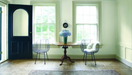 Sarasota Paint can help you find the perfect Benjamin Moore colors for any room.