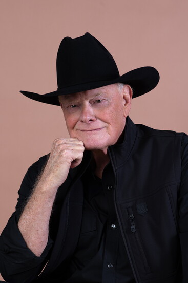 Bob Goshen, global keynote speaker, author, leadership coach, and U.S. Navy veteran.