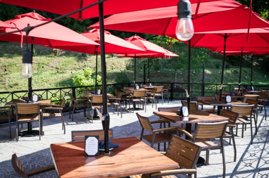 The outdoor patio at Cotton Hollow Kitchen. 