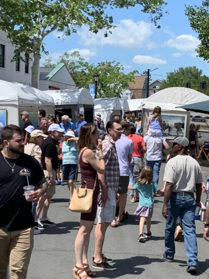 Main Street crowd.