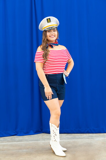 Contestant Melanie C -Sailor theme 