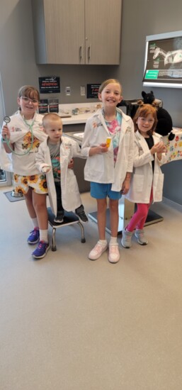 Emersyn, Kooper, Emma and Rilee at the Mock Vet Clinic