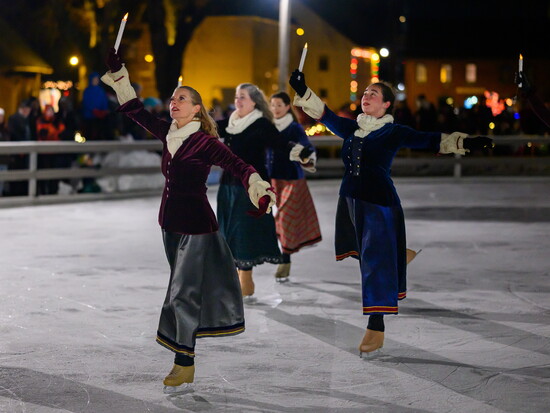 Caroline Mann, Siobhan Tully, Gillian Robidas, and Emma Clark light up the night
