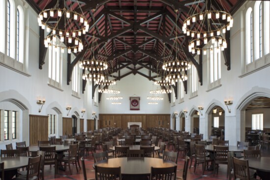 Curtis & Windham designed a new building at St. John ’ s Upper School that includes the dining hall. Photo by Hester + Hardaway 