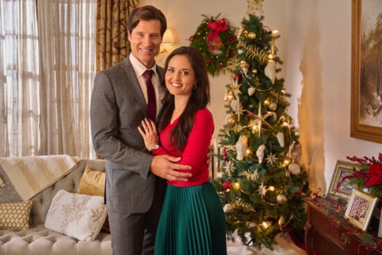 Danica McKellar and Damon Runyan in "A Royal Date for Christmas" 
