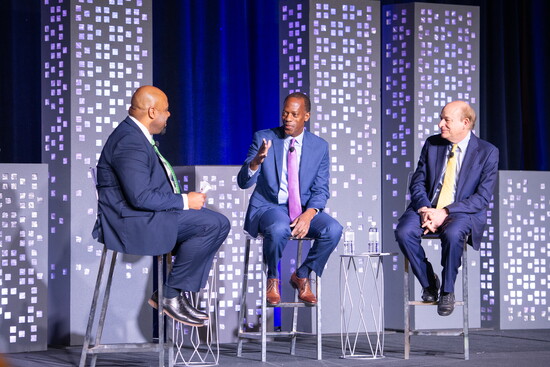 Moderating a panel at The Woodlands Area Chamber of Commerce Economic Outlook Conference. Photo credit: Tara Flannery Photography.