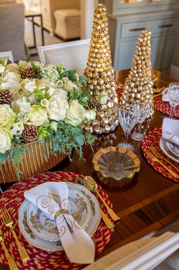 Babcock Gifts provided Ginori 1735 Oriente Italiano Aurum china