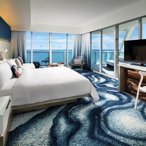 w-fort-lauderdale-guestroom-cool-corner-oceanfront-room-300?v=1