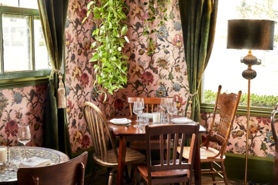 Cobi's pink dining room. (Photo: Katrina Frederick Studio)