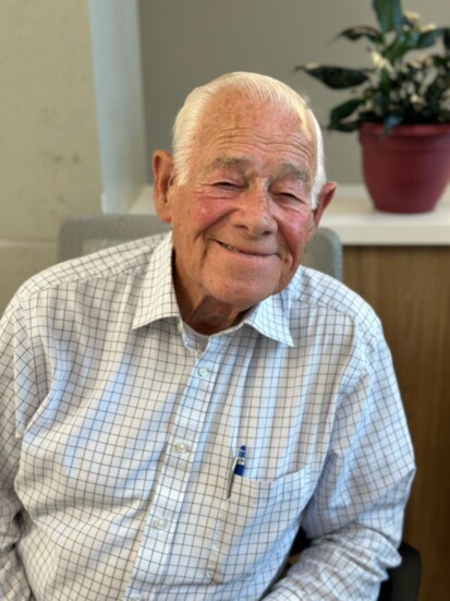 Mr. Charlie Cave also sits at the City Hall welcome desk. 