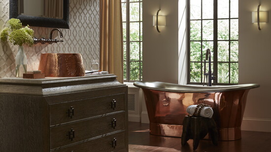 The Coba Tub, from Thompson Traders, is handcrafted in polished copper and nickel and finished in rose gold with a smooth nickel interior. (Photography courtesy