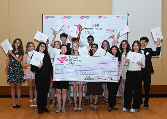 Roswell Woman's Club gave scholarships to 21 graduating high school seniors in Greater North Fulton County on May 13, 2025. Photo: Roswell Woman's Club. 