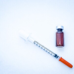 semaglutide-injection-vial-needle-300?v=1