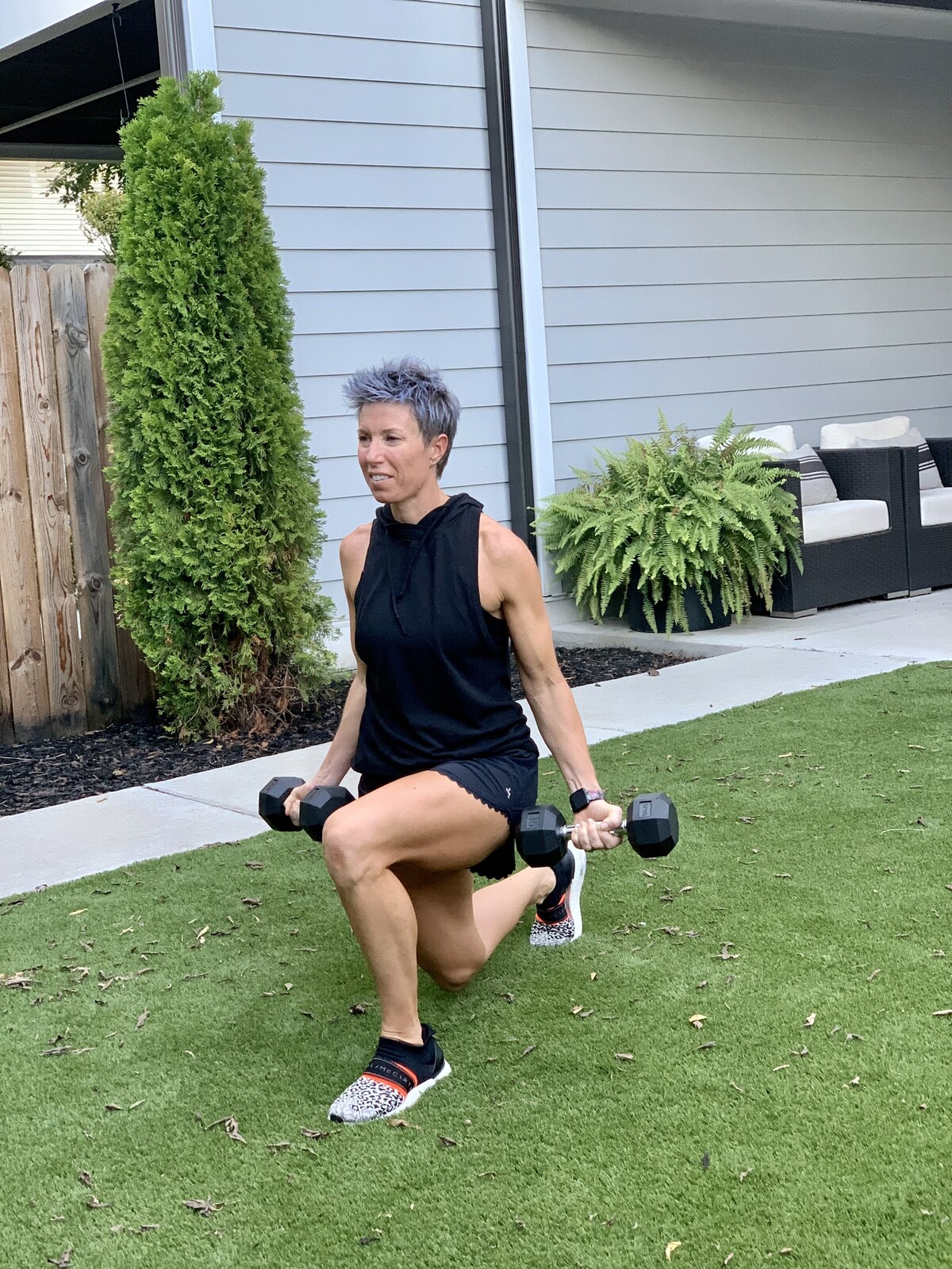 The At-Home Triceps Workout Celebrity Trainer Erin Oprea Does in Her Living  Room