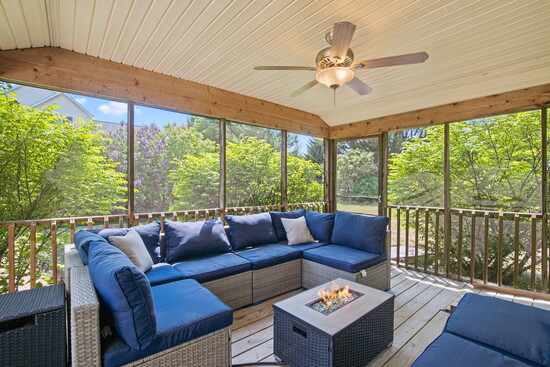 Delight House: All Season Seating