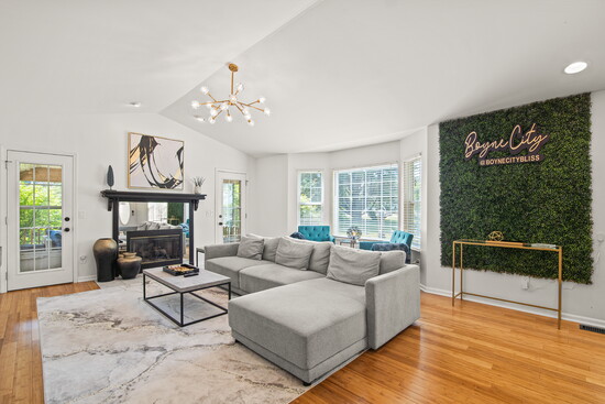 Delight: 721 W Division St.