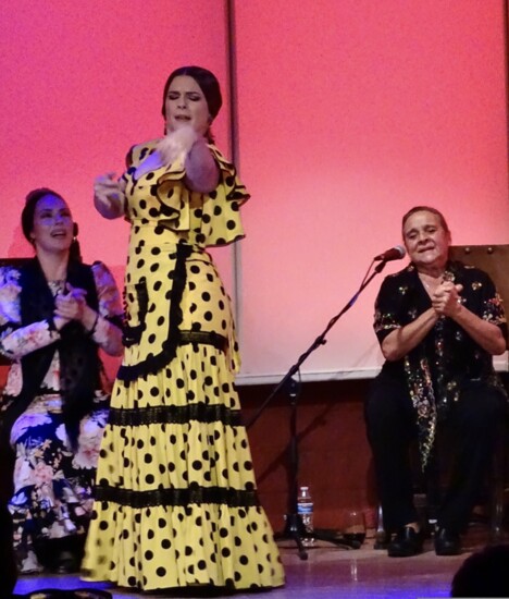 Eva (seated right) performing at the Tablao Flamenco, Hotel Albuquerque
