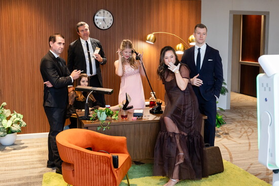 Info Jake Gilbreath, Sarah Gilbreath, Hunter Caskey, Rose Caskey, Julia Chen Palms, Kevin Palms