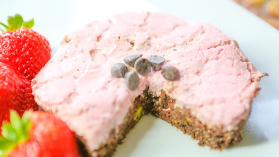 Chocolate Brownie Berry Cheesecake, Photography by Andre Velez