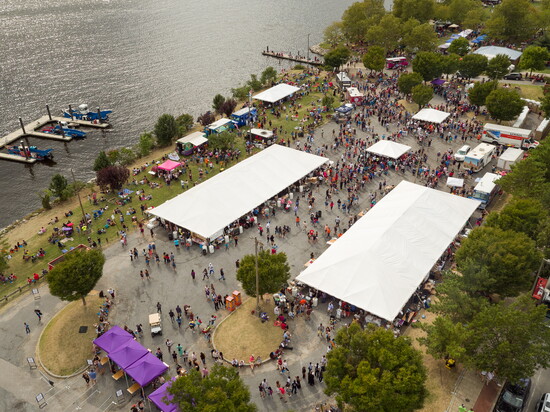 Baltimore Seafood Festival. Photo Credit: Dave McIntosh Photographics
