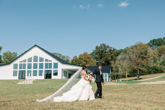 Kaylee & Tucker | Photo by Elizabeth Hall Photography