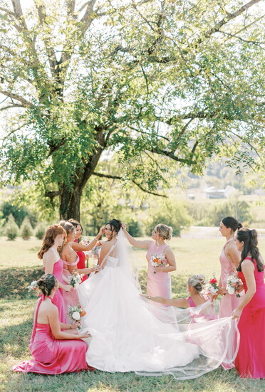 Kaylee & Tucker | Photo by Elizabeth Hall Photography