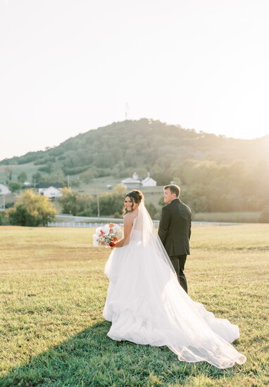 Kaylee & Tucker | Photo by Elizabeth Hall Photography