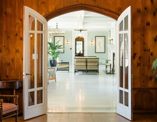 Arched doorway into the solarium credit: Noelle WIlliams