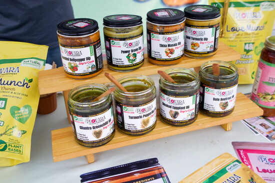 Plant-based dips, oils, and snacks crafted with fresh ingredients and without seed oils, artificial flavors, or preservatives. -Plovara