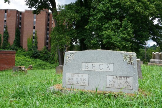 Beck Graves at Freemens Cemetery KHP