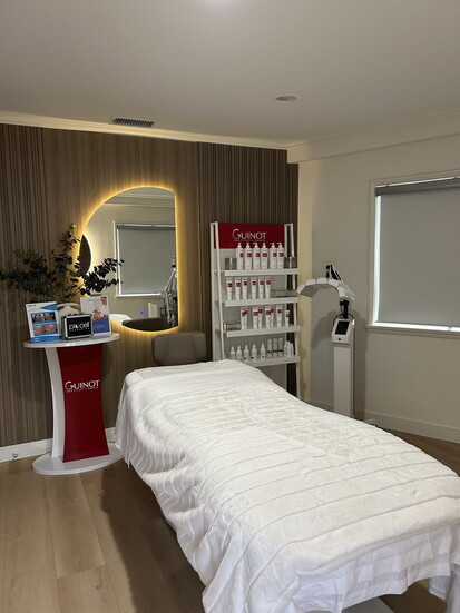 A spacious treatment room