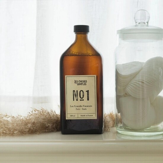 This plant-based bubble bath from French brand Les Choses Simples uses coconut oil. Its amber scent is perfect for fall.