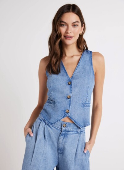 Wren Cinch Back Vest in Vintage Horizon Wash is part of Bella Dahl’s Soft Structure Collection. Rear Ends, Bloomfield Hills; shoprearends.com.