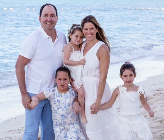 The Greenberg family: Jason, Parker, Quinn, Kimberly, and Skyler.