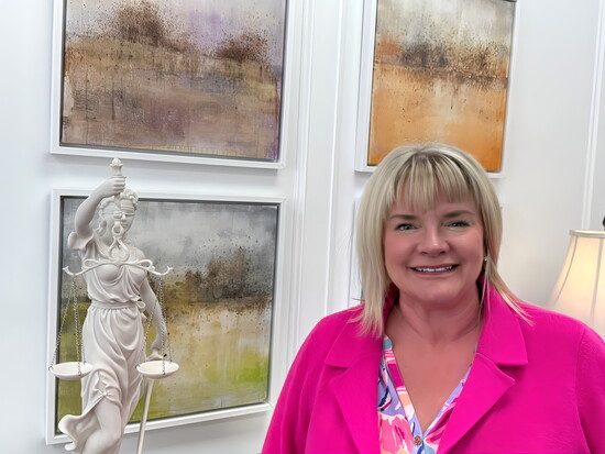 Kate with Lady Justice statue