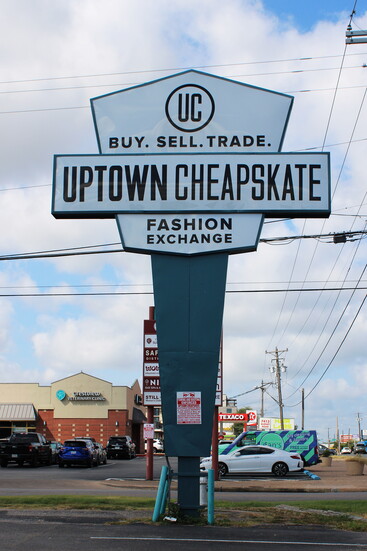 Uptown Cheapskate located on North Burnet Rd.