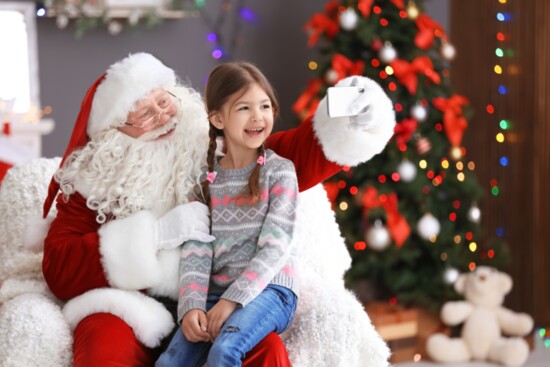 Snapshots with Santa 