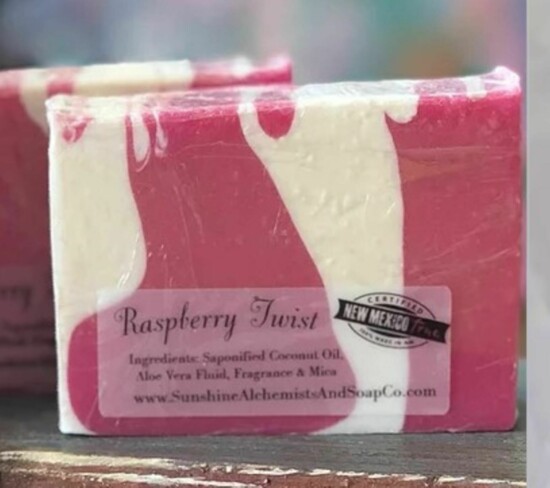 Raspberry Twist Moroccan Star Shampoo Bar, Sunshine Alchemists & Soap Co. |  10