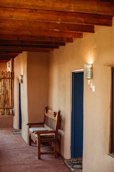 Taos Inn - Ren Creativ