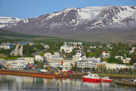 The picturesque town of Akureyri is a gateway to several fascinating geologic sites