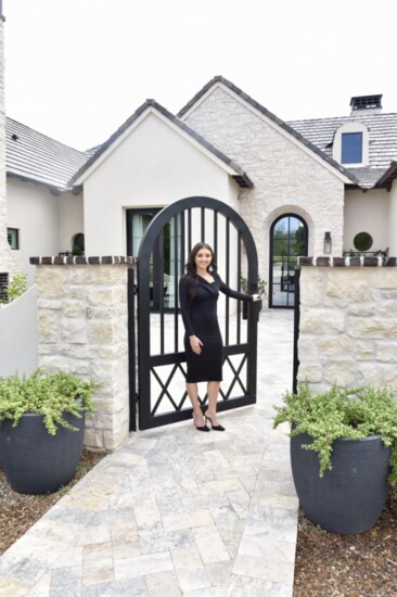 Elle Ciurdas is an expert when it comes to staging and getting homes market ready