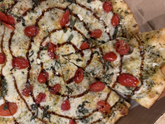 Caprese Pizza Beezr