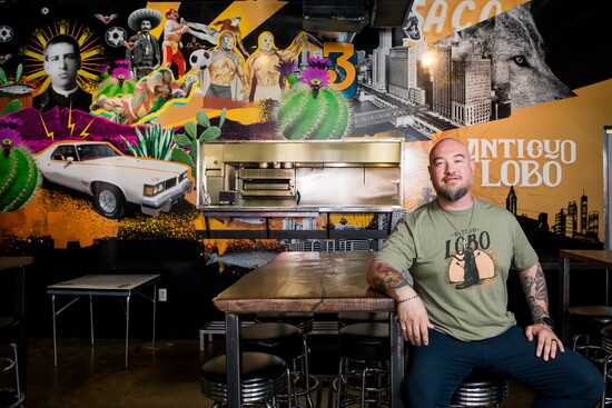 A son looking up to his father is nothing new, but Jesús Orñate found a tangible way to look to his father with a tribute wall depicting memories of his life.
