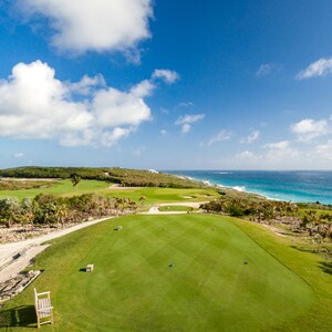 the%20abaco%20club%2017th%20hole%20tee%20to%20green-300?v=1